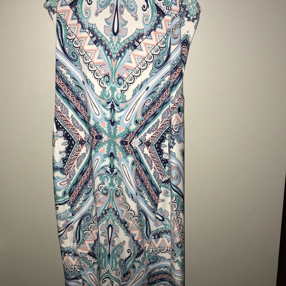 Dress - Picture 4 of 5